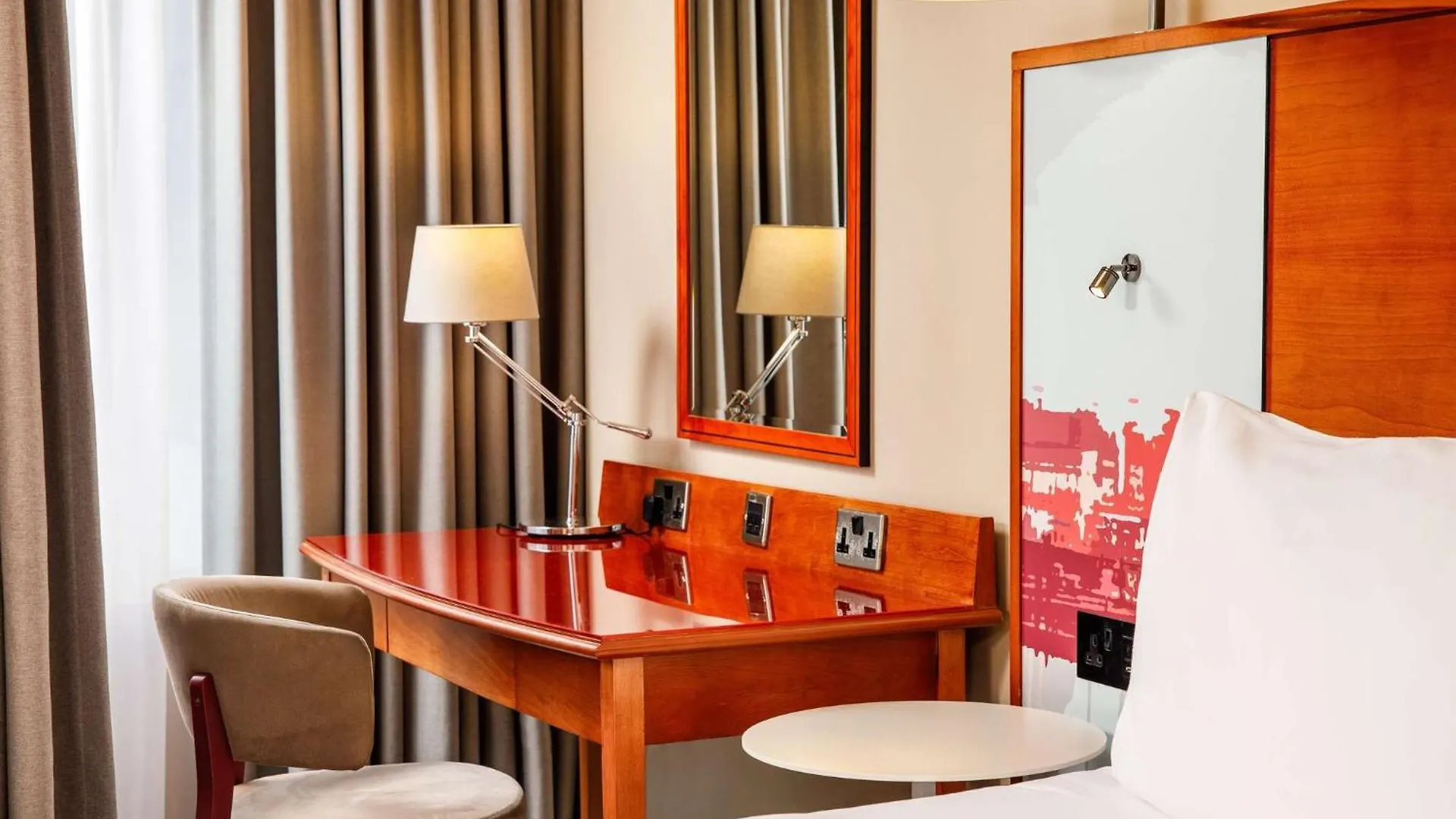 Hotel Sunday Cardiff Holland House & Spa Classic Double